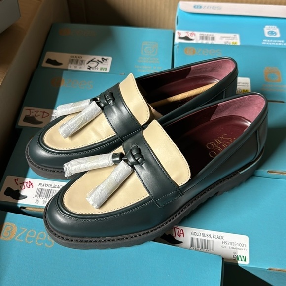 Franco Sarto Carolynn Tassel Loafer - Picture 5 of 8